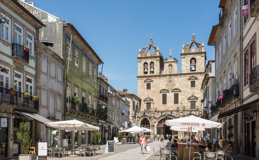 The beautiful and unspoilt city of Guimarães. Glen Berlin / Shutterstock.com